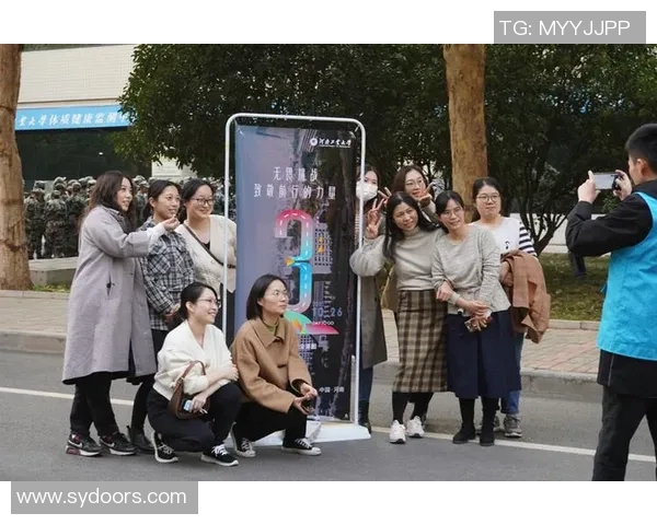 重庆足球队的奋进之路：从低谷到辉煌的纪实故事